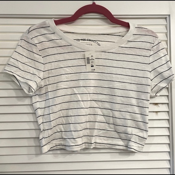 Bundle of XS/S pieces! Shorts, jeans, short sleeve long sleeve shirt, jewelry - Picture 3 of 10